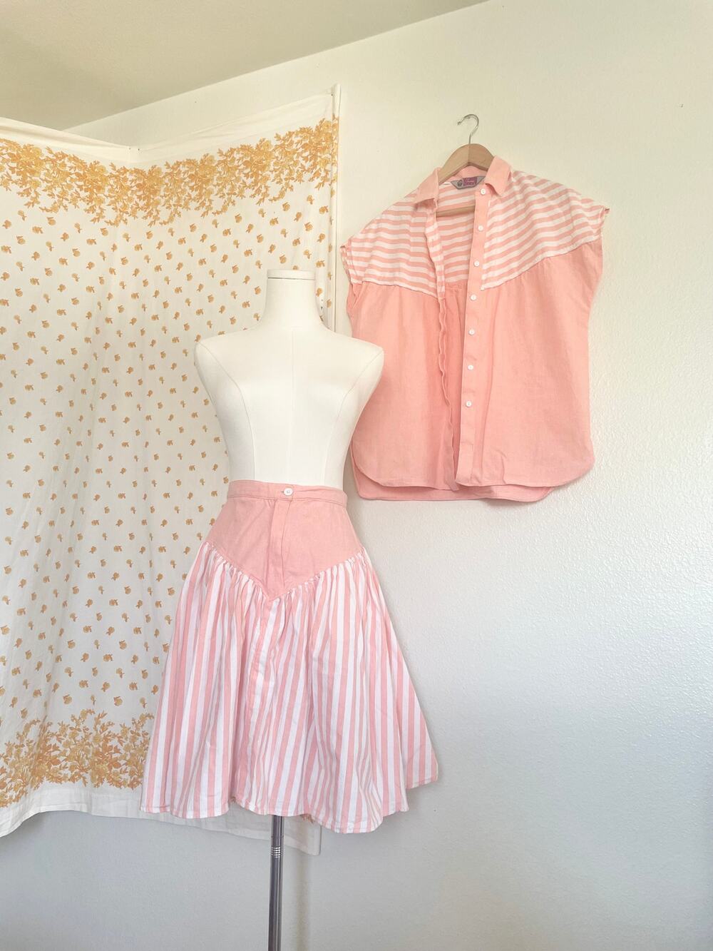 Vintage 80s Cameo Rose Peach Stripe Skirt Set Size 14 Made in USA